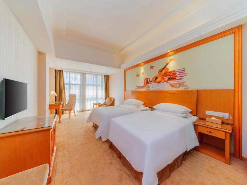 שנג'ן Vienna Hotel Shiyan Guangming Road מראה חיצוני תמונה