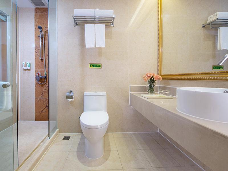 שנג'ן Vienna Hotel Shiyan Guangming Road מראה חיצוני תמונה